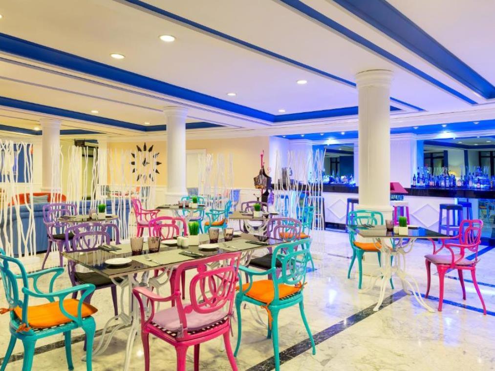Azz Merida Medea Hotel Екстер'єр фото