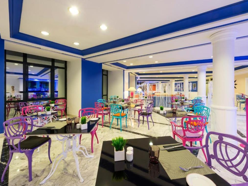 Azz Merida Medea Hotel Екстер'єр фото