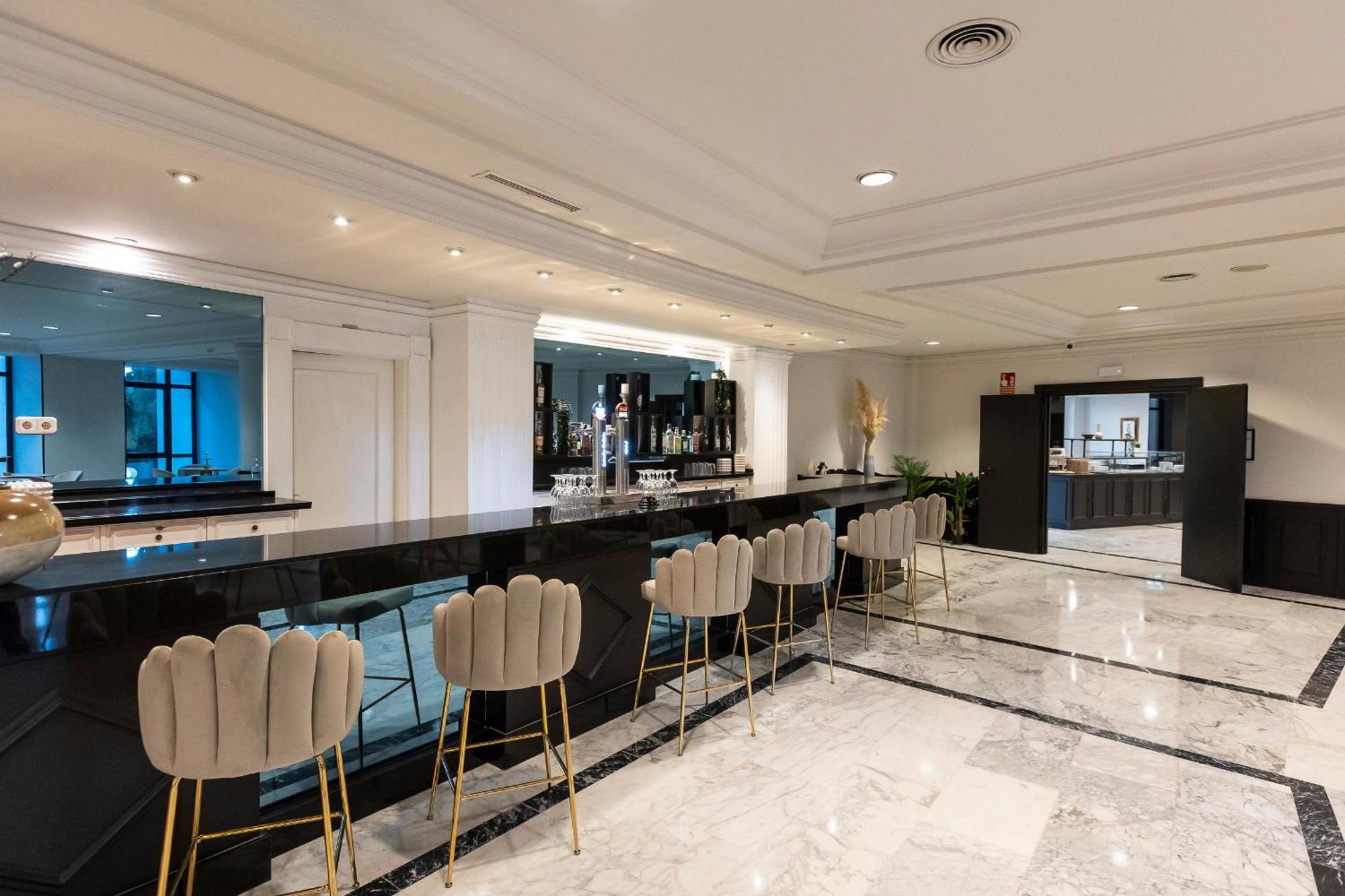 Azz Merida Medea Hotel Екстер'єр фото